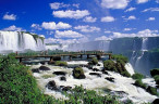 Водопад Игуасу, Аргентина - Бразилия. Назван как самый величественный и красивый водопад в мире, Игуасу – настоящее чудо природы. 